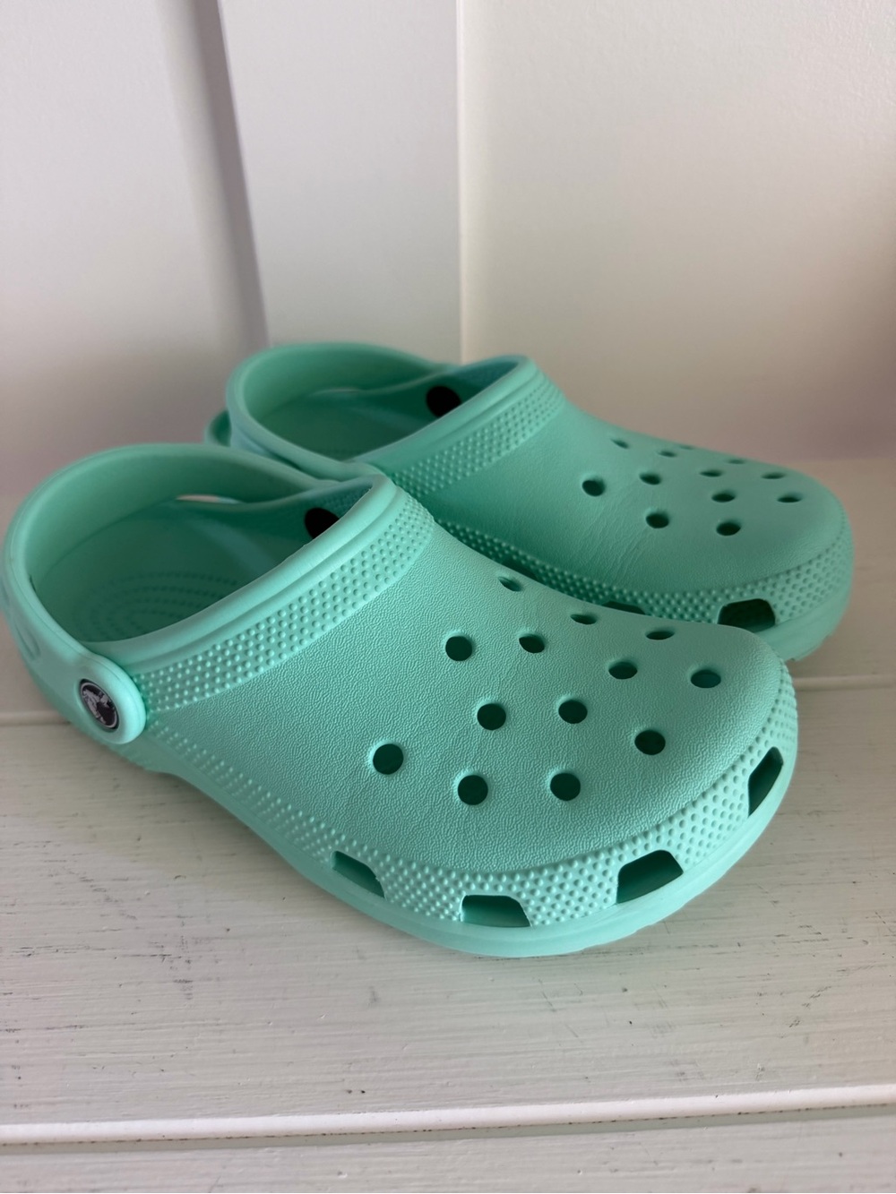 CROCS Classic Clog in Aqua Turquoise Mint Blue Unisex M5 W7 Summer comfort shoe